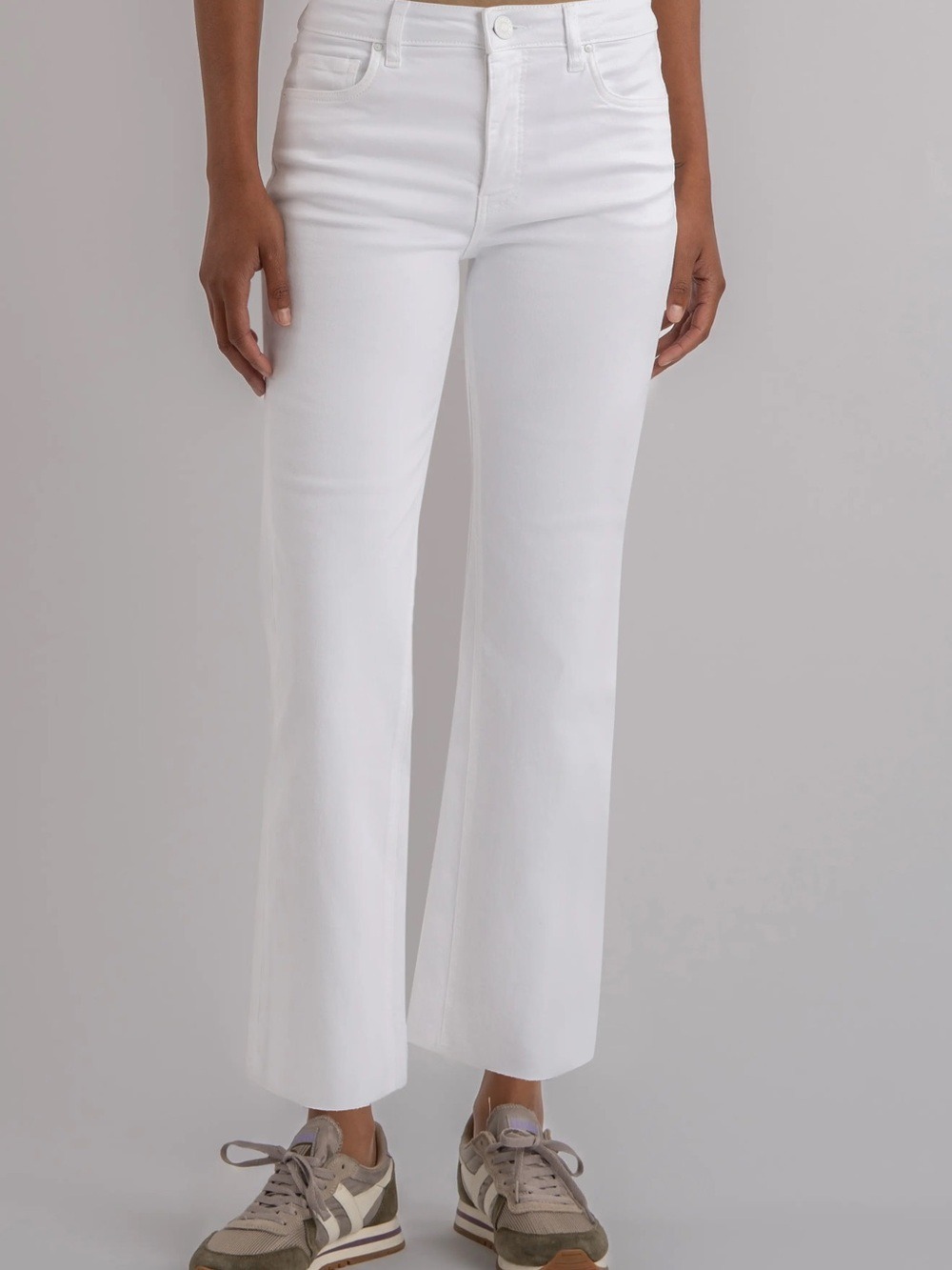 NWT KUT from the Kloth Kelsey High Rise Crop Wide Leg Jeans Optic White Size 10